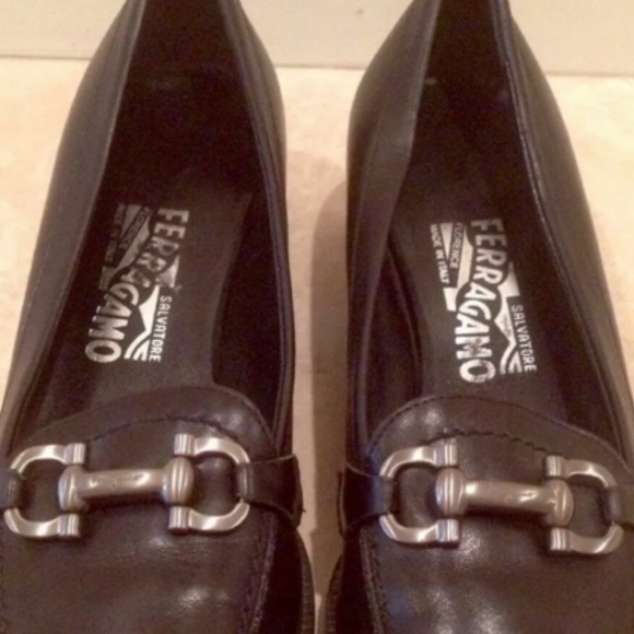 SALVATORE FERRAGAMO Black Leather Loafer Silver Equestrian Horse Bit Detail NICE - Picture 5 of 6